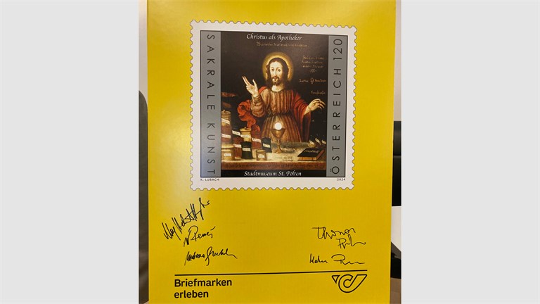 Ersttag der Sonderbriefmarke Christus als Apotheker